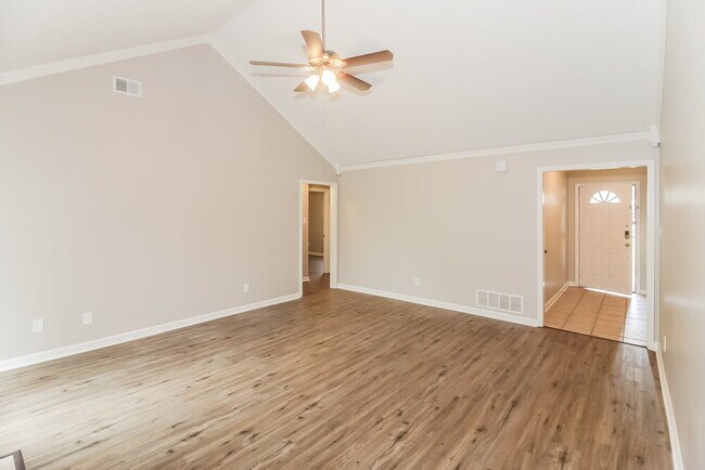 Photo - 9319 Chimneyrock Blvd.