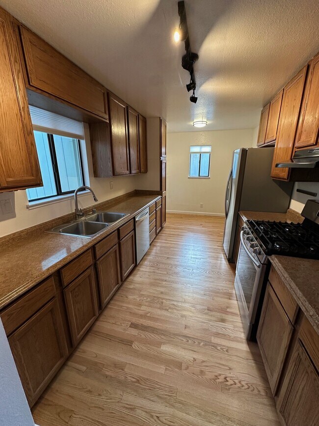 Photo - 19297 Mountain Meadow N