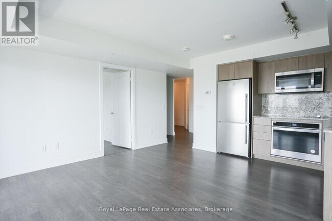 Photo - 5 Mabelle Ave Unit 1828