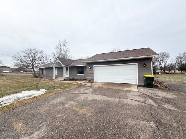 Photo - 22968 160th St NE