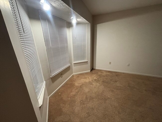 Photo - 256 N Berthe Ave