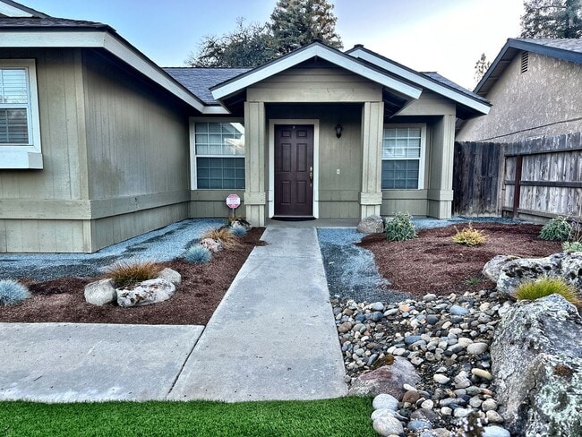 Photo - 1622 S Peppertree Ct