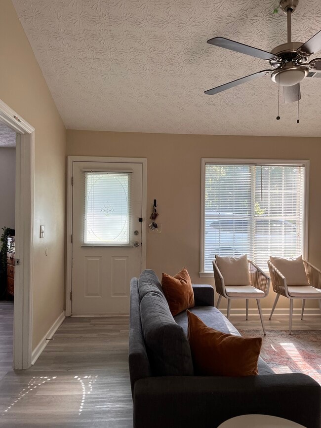 Photo - 681 Senoia Rd