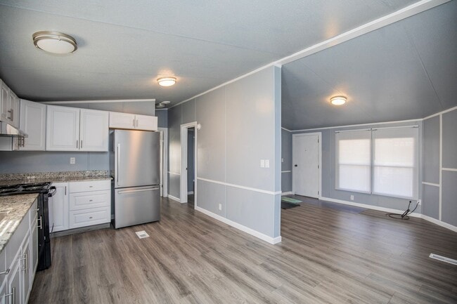 Photo - ***17707 Bittersweet Road***