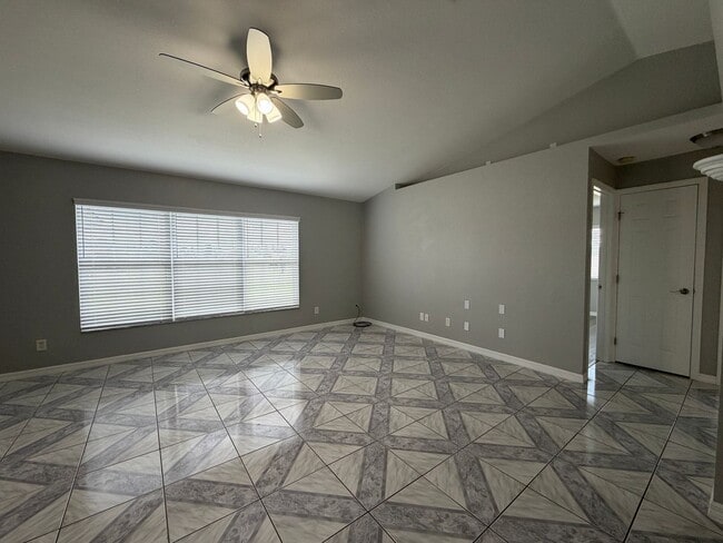 Photo - Morriston - 19 ACRE HIDDEN GEM!! **Won't Last**