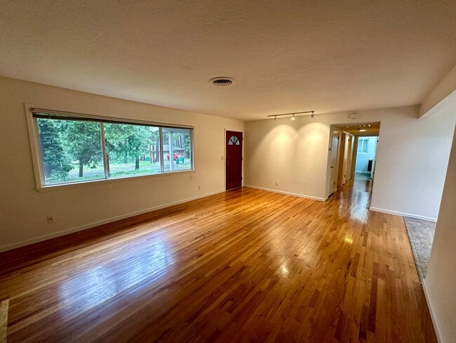 Photo - Spacious 4 Bedroom House on Banner Lava Cap Rd