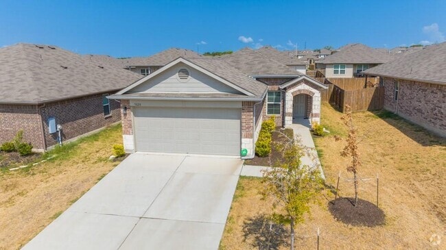 Building Photo - 5828 Roderick Dr Rental