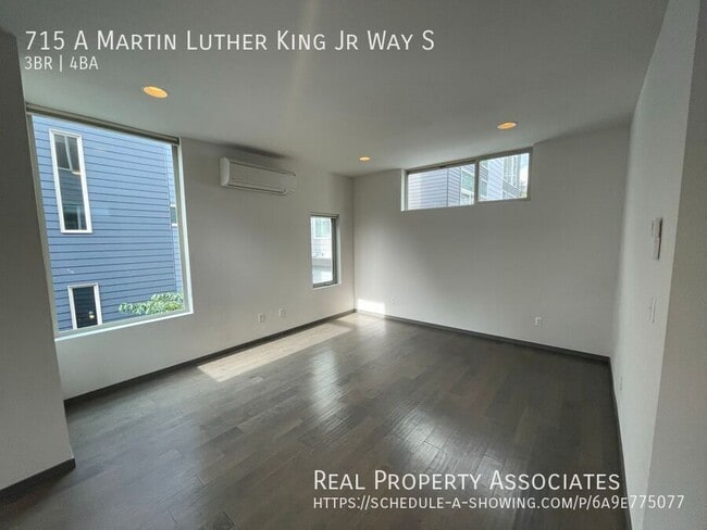 Photo - 715A Martin Luther King Jr Way S