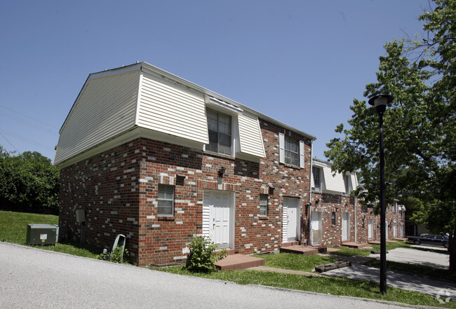 Woodknoll Townhomes   Saint Louis, MO | ForRentcom