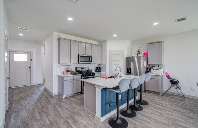 22 Desert Spring Ln