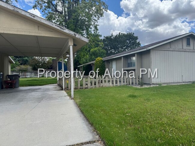 Photo - 3252 S Law Ave House