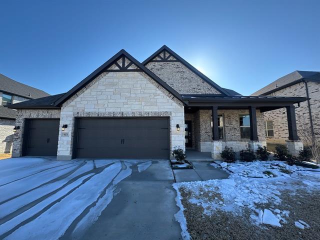 Photo - 903 Chinati St