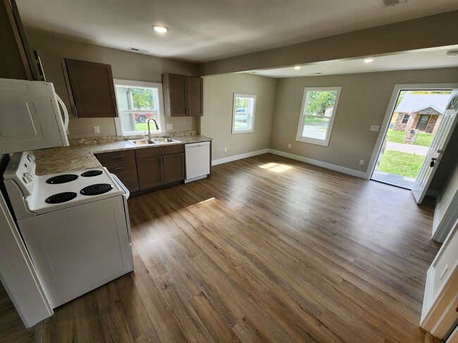 Photo - Spacious 2-Bedroom, 1-Bathroom Home AVAILA...