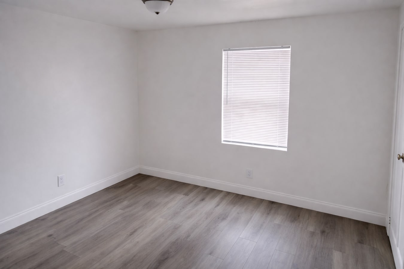 Photo - 107 Garland Ter