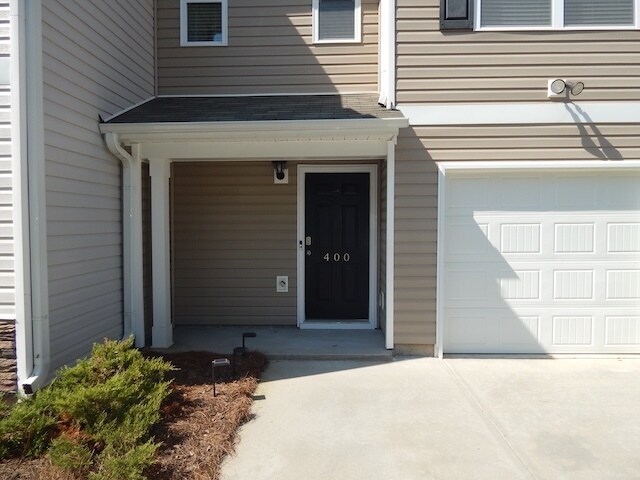400 Oakmont Valley Trl