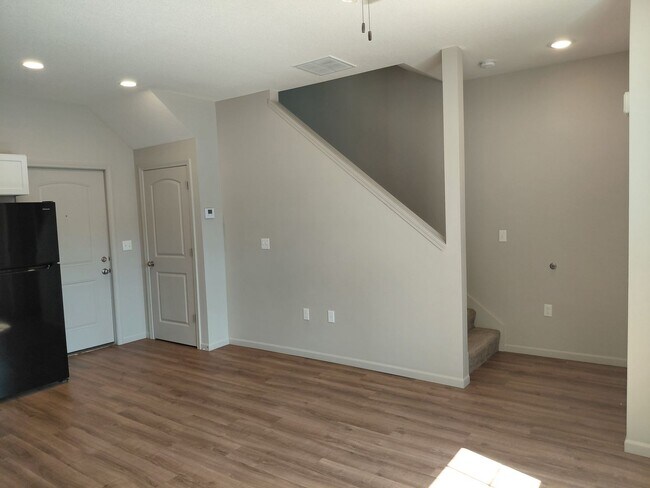 113 N 6th St Unidad 12
