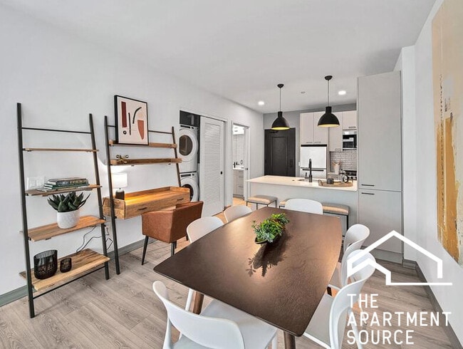 Building Photo - 2155 N Elston Ave