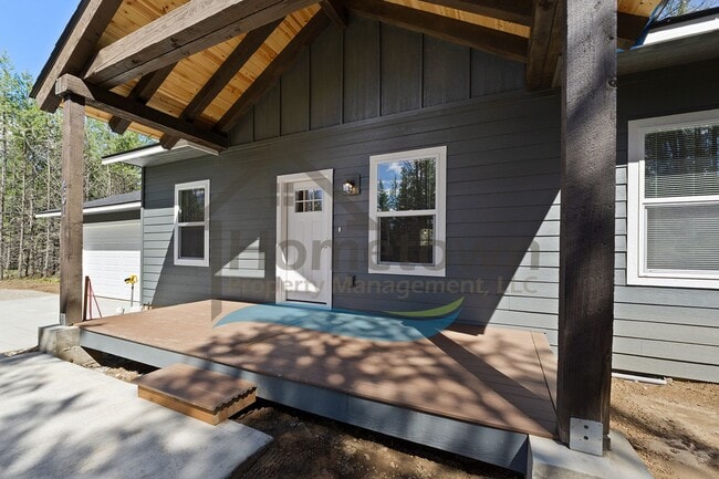Photo - 4 Bedroom 2 Bathroom Home with Attached 2-Car Garage Available in Blanchard!