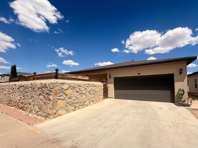 Photo - 6533 Toivoa Pl