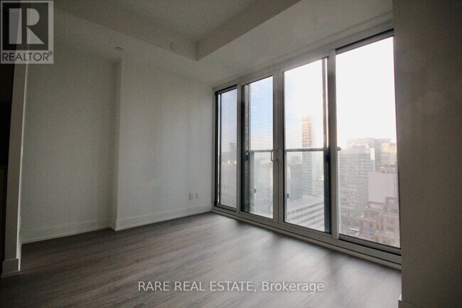 Photo - 7 Grenville St Unit 2113