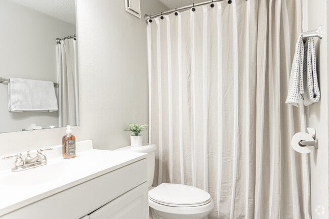 2BR, 1BA