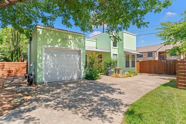 Building Photo - 3802 Byron Dr Rental