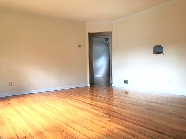 401 Palomino Ln Unit 1N