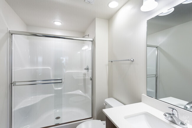 2BR, 2.5BA - 1210 SF - Fairway Flats