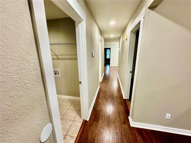 Photo - 3513 W Wood St