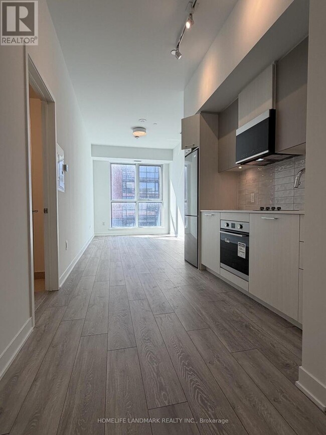 Photo - 10 Oak St