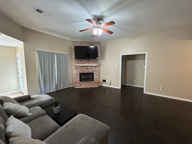 Photo - 1504 Kernstown Ln