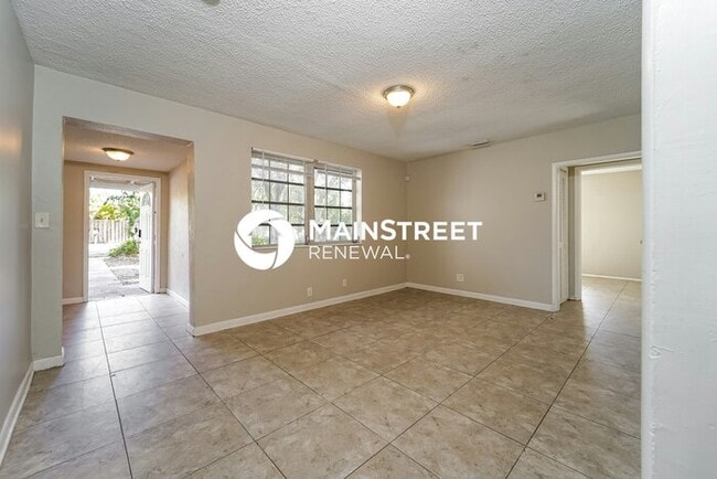 Photo - 3 Bedroom Pet-Friendly Home in West Park, ...