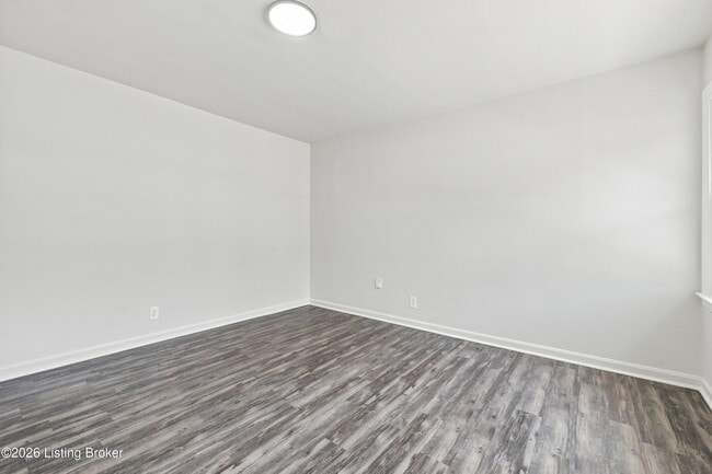 Photo - 5117 Alba Way
