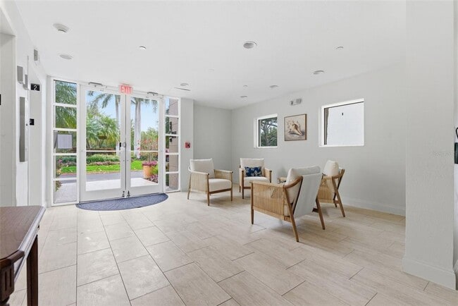 Photo - 4750 Dolphin Cay Ln S Unit 408