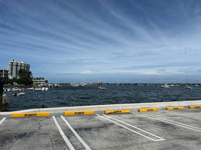 Photo - 4500 N Flagler Dr