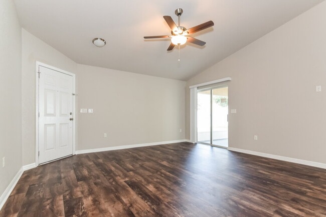 Photo - 34835 Redding Ln