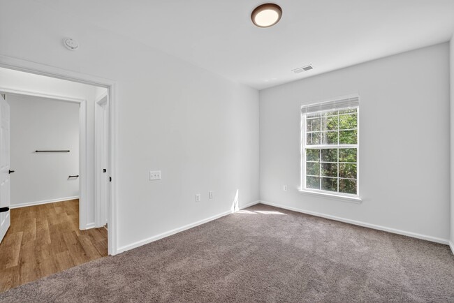 Photo - Brittany Commons Apartments