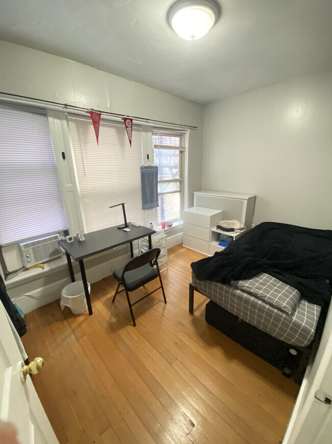 27 Aberdeen St Unit 3