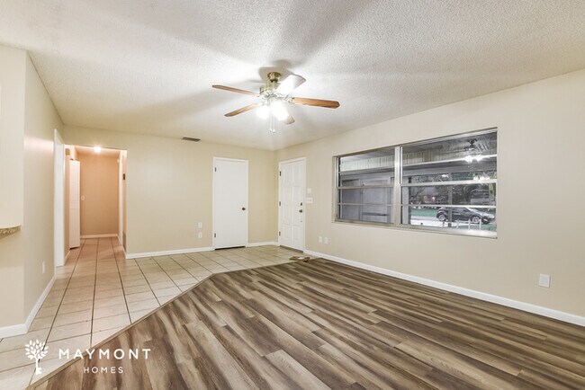 Photo - 507 Power Rd