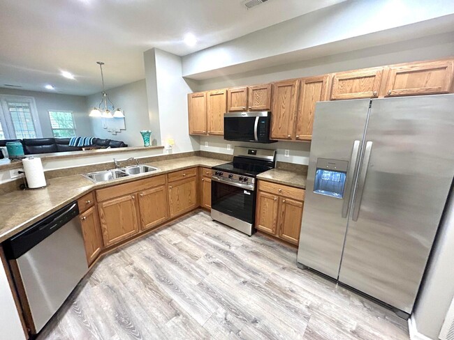 Photo - 6140 Sowerby Ln