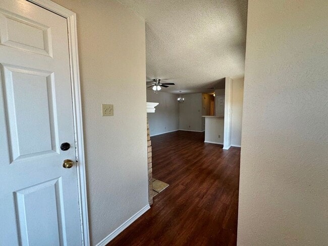 8700 Clearbrook Trail Unidad A
