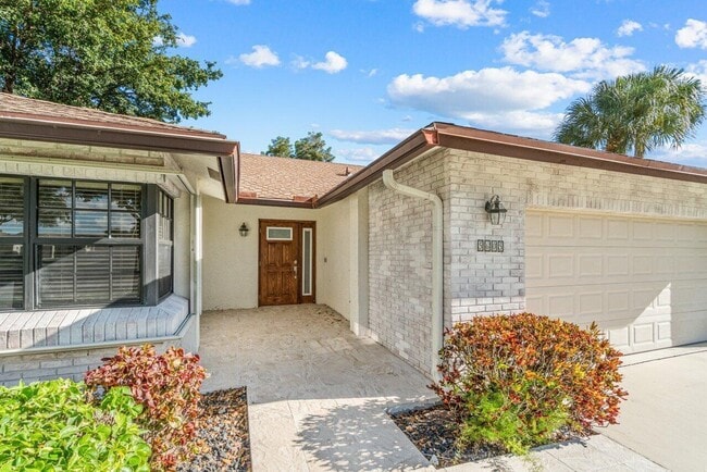 Photo - 5605 Forest Oaks Terrace