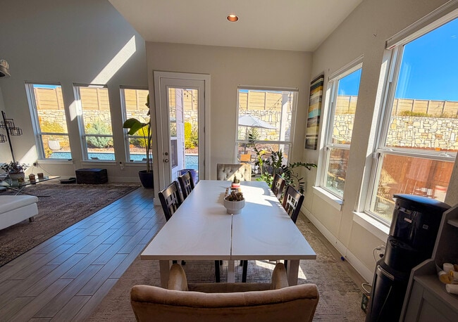 Photo - 11001 Charger Way