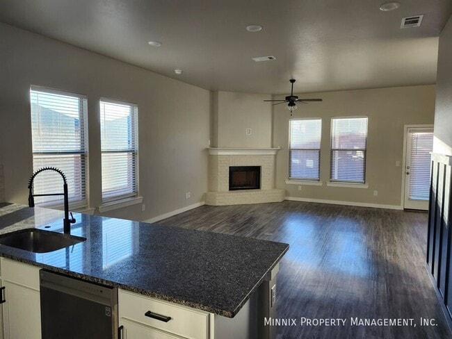 Photo - 3203 Aberdeen Ave