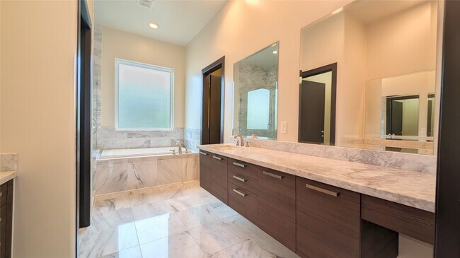 Photo - 1844 Colquitt St