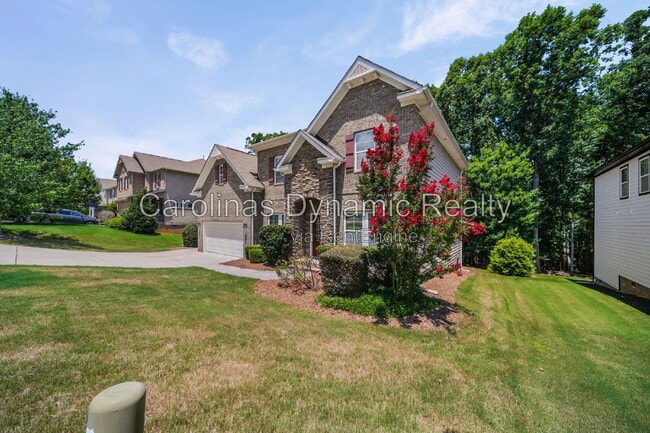 Photo - 1912 Madeira Cir