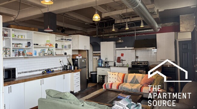 Photo - 3134 W Carroll Ave Unit 2