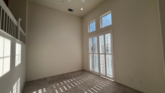 Photo - 35129 11th St