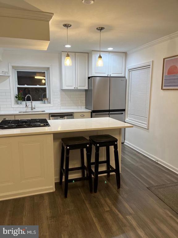 Photo - 1077 S Edison St