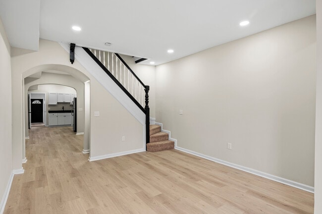 Photo - 139 N Lakewood Ave